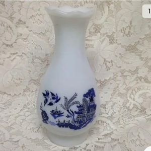 Vintage, Blue Willow Large Milk Glass Chimney 10in H x 5.5in W